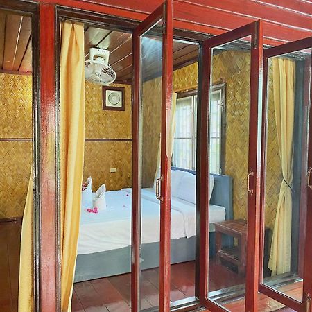 Vang Vieng Hana River View Hotel & Travel Exterior foto