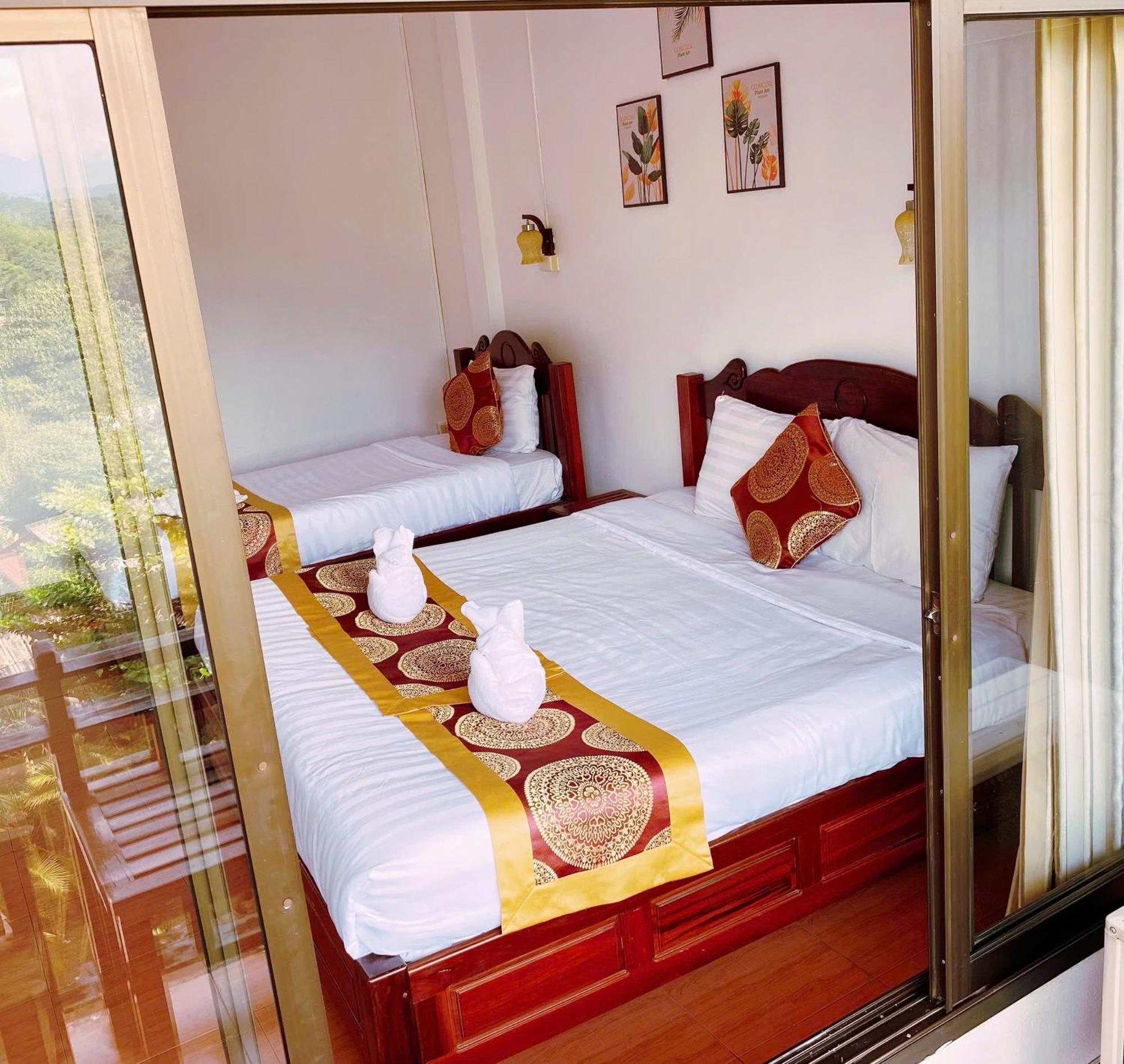 Vang Vieng Hana River View Hotel & Travel Exterior foto