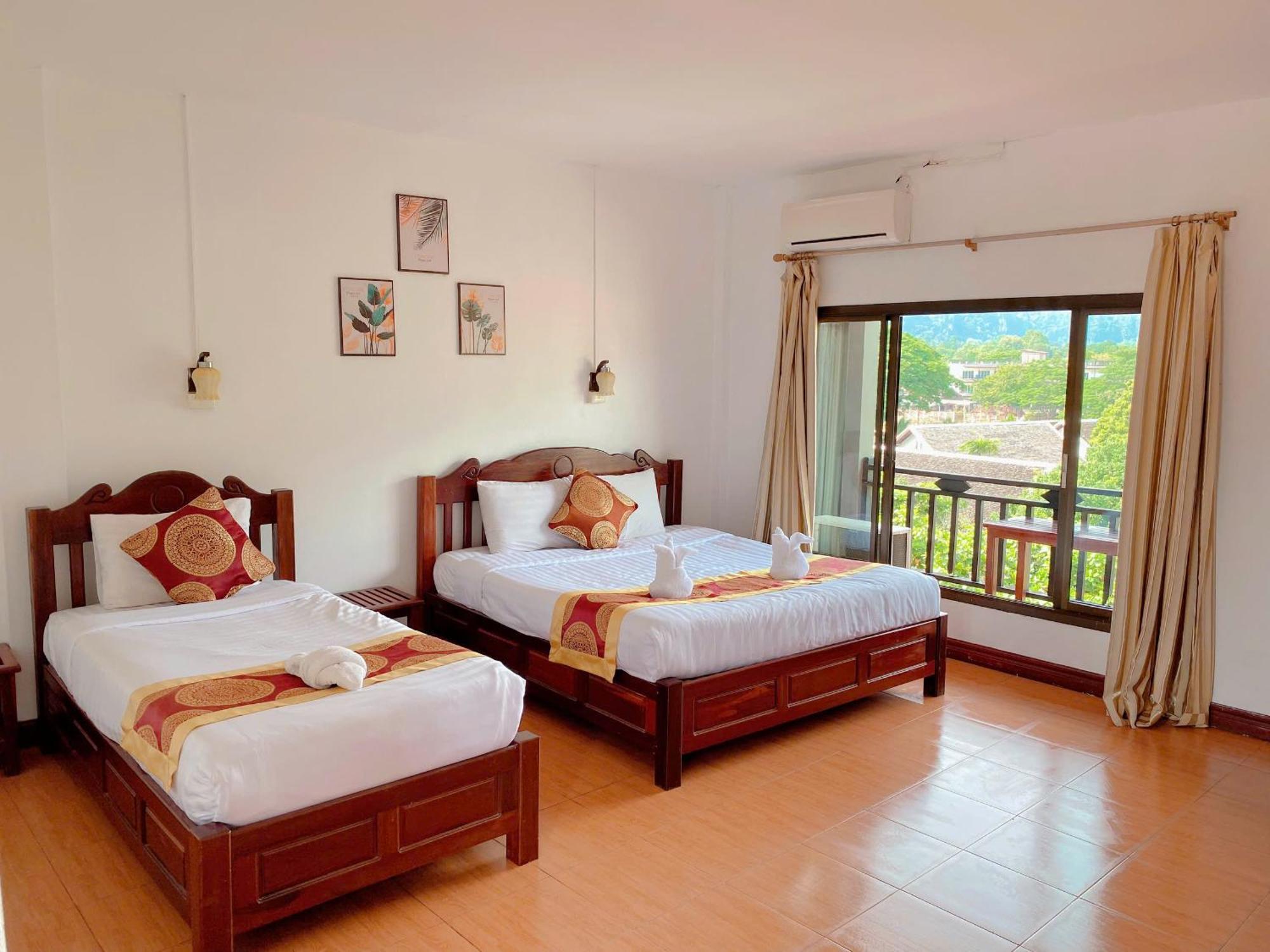 Vang Vieng Hana River View Hotel & Travel Exterior foto